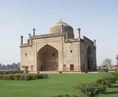 Taj Mahal Tour Package